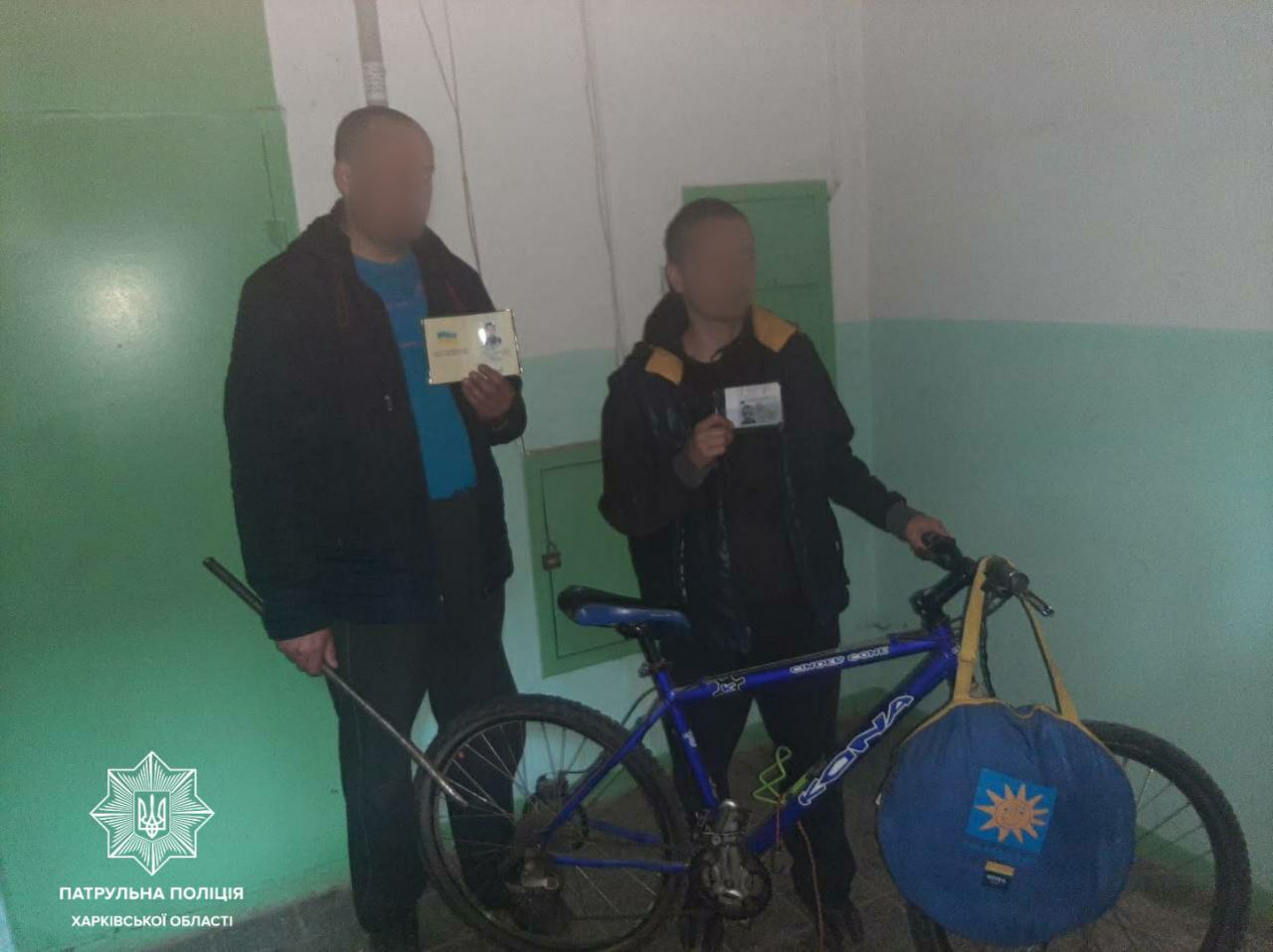 Криминал Харьков: Пойманы мародеры, укравшие велосипед из подъезда дома